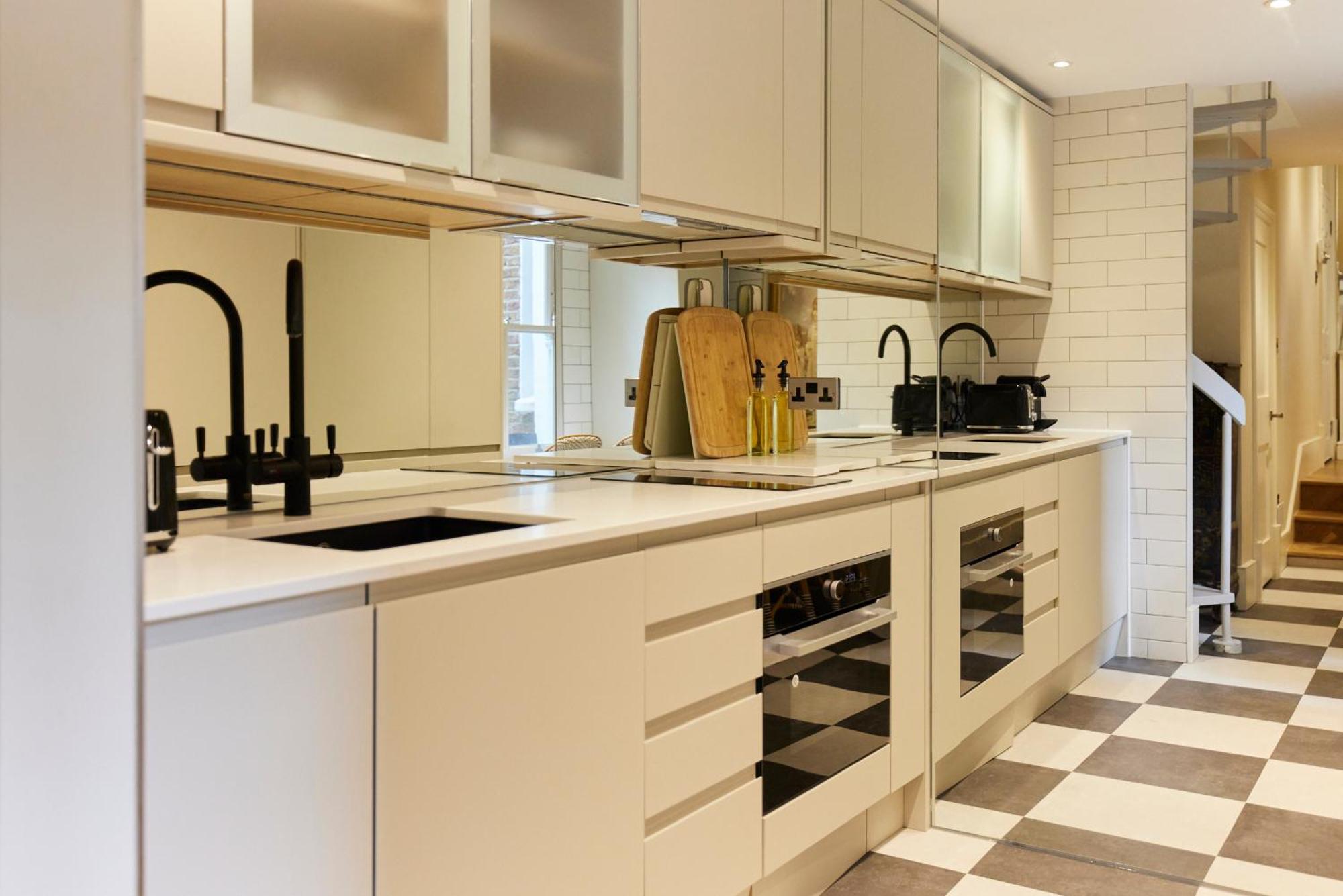 The Designers Suite Kensington - Stylish 1Bdr Flat Лондон Экстерьер фото